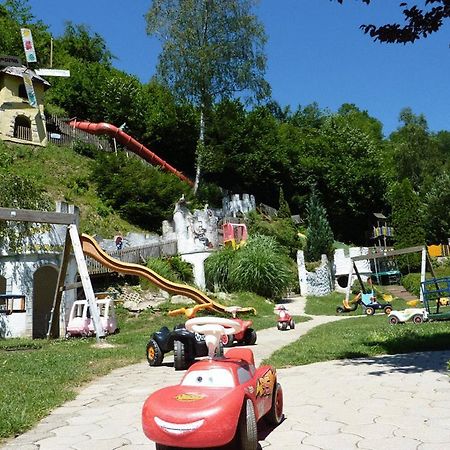 Smileys Kinderhotel Trebesing المظهر الخارجي الصورة