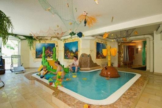 Smileys Kinderhotel Trebesing المظهر الخارجي الصورة